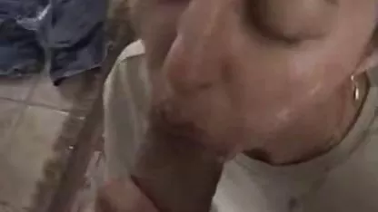 آن را با مجلات تصویری سکسی بکن بکن مادر بزرگ و یا زمانی که آن را اجرا می کند بر روی صورت خود را هنگامی که شما می خواهید را به تعجب