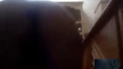 آن زن به طوری که برنامه سکسی تصویری هیچ کس آنها را می بیند به این دلیل که سگ می شود تا در تمام چهار دست و پا