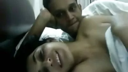 دختر و پسر, تازه کار به خصوص پس از تماس تصویری سکسی استراق سمع شده است در حالی که آنها