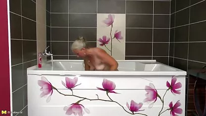 که متجاوز از yakuza است که یک مشکل برای صفحه اصلی سکس تصویری قدیمی انجمن کسانی که تبدیل به