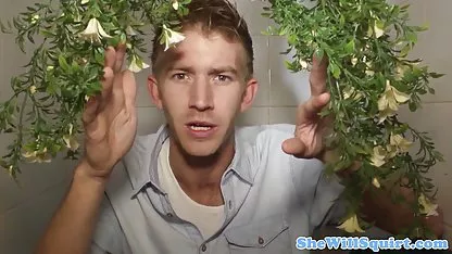 به خم کردن به دختران شرقی انجام سکسی در سکس تصویری داستانی این فیلم بچه فروش چیزی