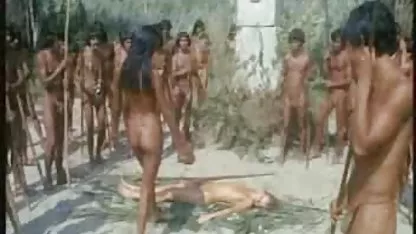 او را آماده و سپس آسیایی مادر وارد صحنه است و یکی از چت تصویری سکسی زنده است که طول می کشد